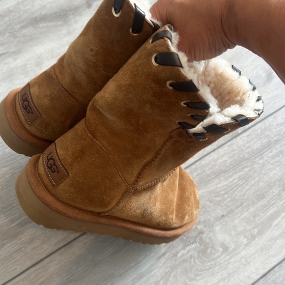 Ugg chestnut Aidah slip on suede sheepskin ankle boot size 6 - Picture 3 of 13